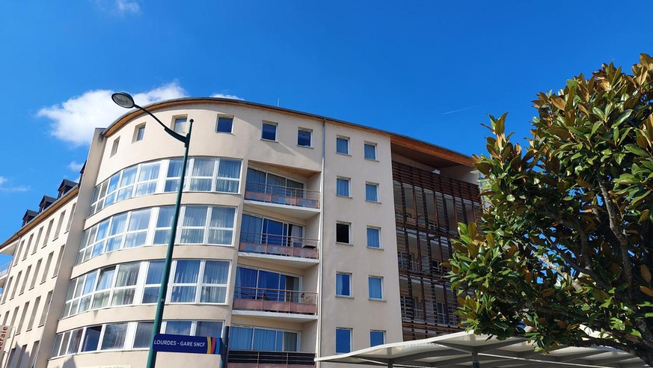 Studio Moderne Et Equipe Lourdes Centre Appartement Buitenkant foto